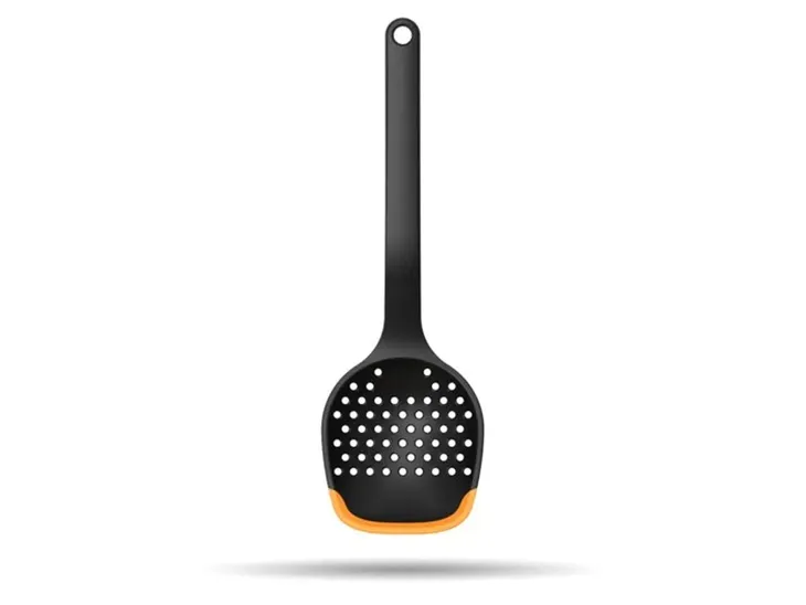 fiskars-lyzka-cedzakowa-30cm-rodzaj-lyzka-cedzakowa-stan-nowy