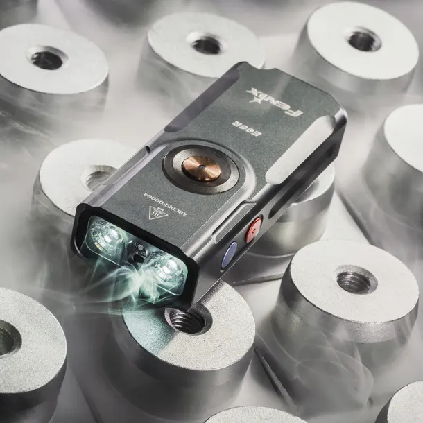 latarka-led-fenix-e06r-szara-seria-e