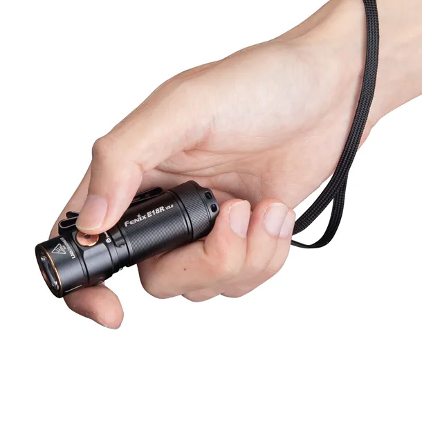 latarka-led-fenix-e18r-v2-0-uszkodzony-nie