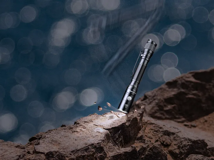 latarka-led-fenix-ld22-v2-0-stan-nowy-kod-produktu-ld22-v2-0