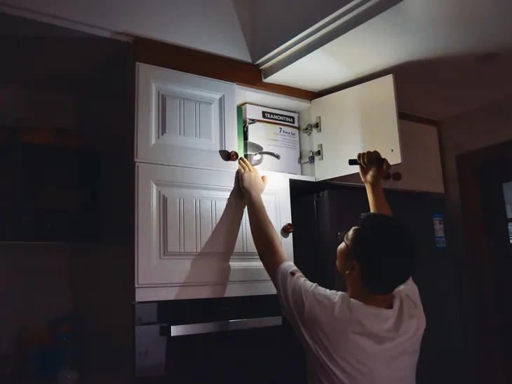 latarka-led-fenix-e20-v2-0-stan-nowy-certyfikat-ce