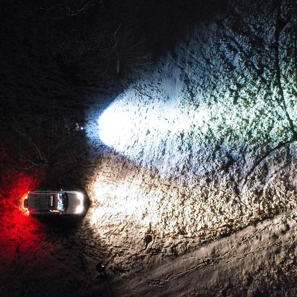 latarka-led-fenix-lr50r-marka-fenix