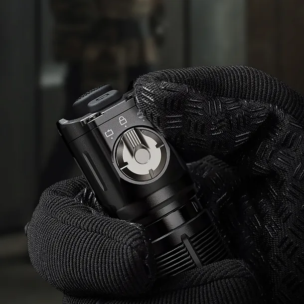 latarka-led-fenix-tk25r-marka-fenix