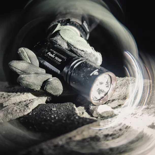 latarka-led-fenix-tk35r-kod-producenta-tk35r