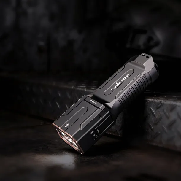 latarka-led-fenix-tk28r-stan-nowy-kod-produktu-tk28r