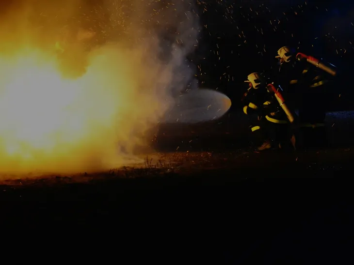 latarka-strazacka-led-fenix-wf11e-stan-nowy-kod-produktu-wf11e