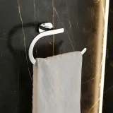 rea-wieszak-110-til-chrome-marka-rea