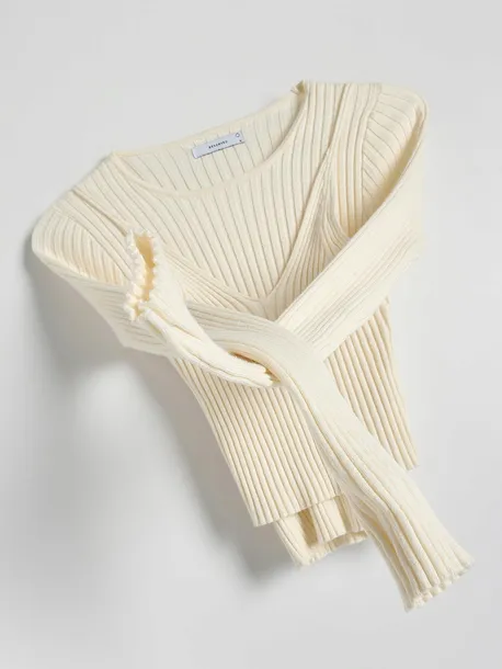 bezowy-sweter-z-topem-reserved-s-rozmiar-s