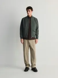 ciemnozielona-kurtka-bomberka-reserved-l