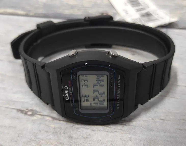 zegarek-casio-w-202-1avef-retro-cechy-dodatkowe-nie-zawiera-niklu