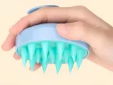 szczotka-masaz-glowy-mycie-wlosow-stymuluje-porost-masaz-peeling-ciala-zawiera-baterie-nie