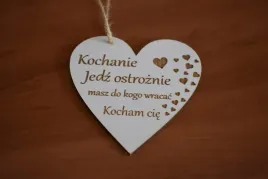 zawieszka-do-samochodu-z-grawerem-sklejkahdf-wzor-1