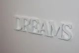 napis-3d-dreams-stan-nowy