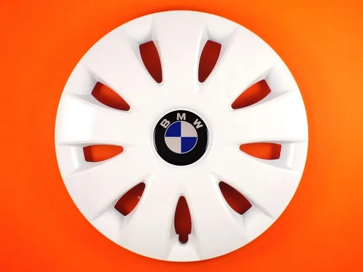 kolpaki-15-bmw-e87-f20-e46-e90-e36-f30-e39-aus-kolor-srebrny