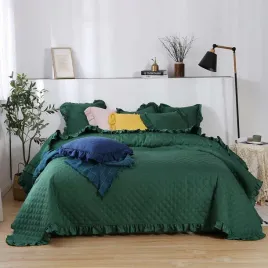 narzuta-z-falbanka-240x220-ruffy-zielona-butelkowa-falbanka-romby-glamour