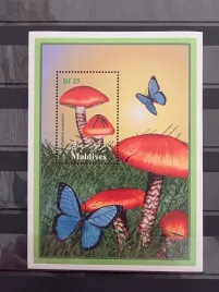 znaczki-flora-grzyby-malediwy-czysty-zn20