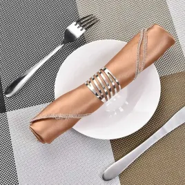 eleganckie-pierscienie-na-serwetki
