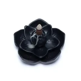 kominek-z-przeplywem-zwrotnym-lotus-flower