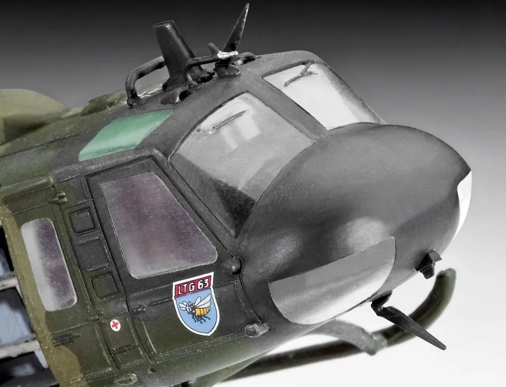 revell-04444-bell-uh-1d-sar-1-72-marka-revell