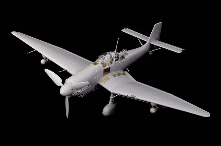 1-48-ju-87-d-5-stuka-model-samolotu-skala-skala-1-48