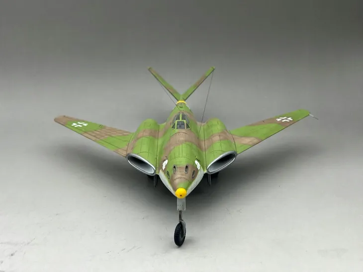 amusing-hobby-48a004-me262-hg-iii-v-tail-1-48-stan-nowy