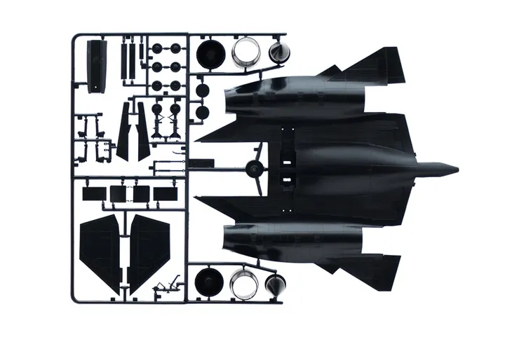 1-72-sr71-blackbird-with-drone-marka-italeri-model-sr-71-blackbird-with-drone-italeri