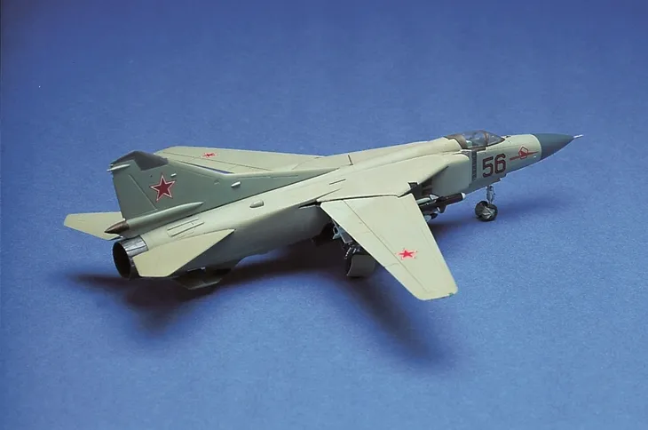 academy-12445-mig-23s-flogger-1-72-stan-nowy