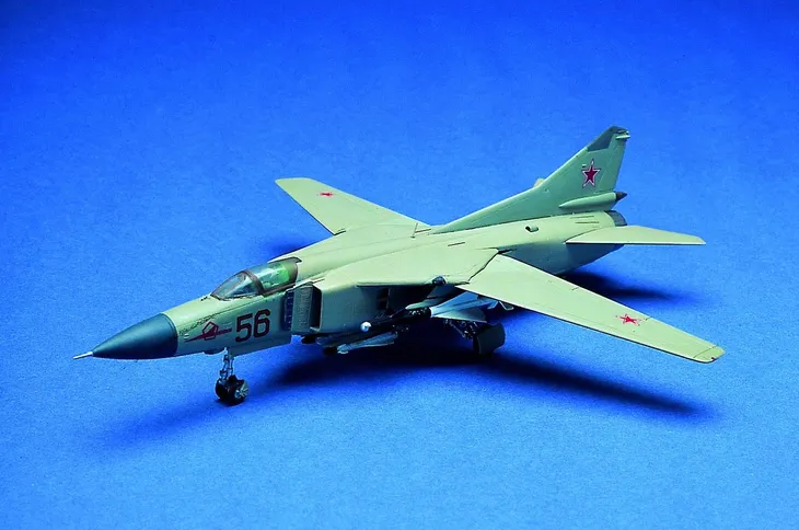 academy-12445-mig-23s-flogger-1-72-marka-academy-stan-zlozenia-do-zlozenia