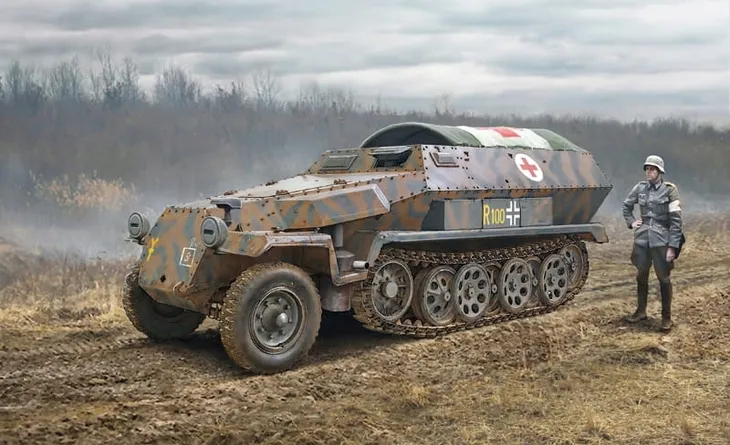 1-72-sd-kfz-251-8-ambulance-marka-italeri-stan-nowy