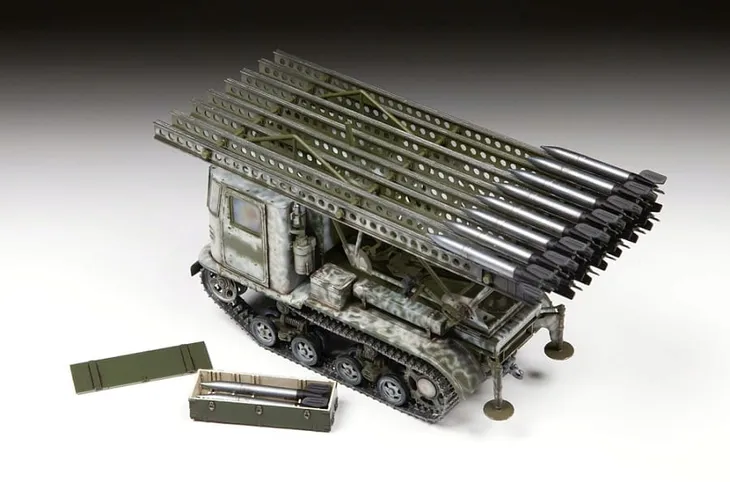 1-35-stz-5-soviet-tractor-with-bm-13-katyusha-stan-nowy