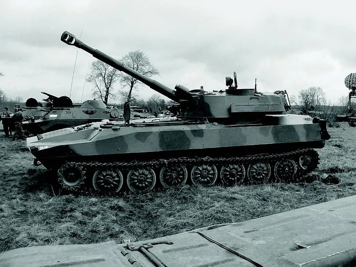 1-100-soviet-122-self-propelled-howitzer-gvozdika-marka-zvezda-skala-inne-skale
