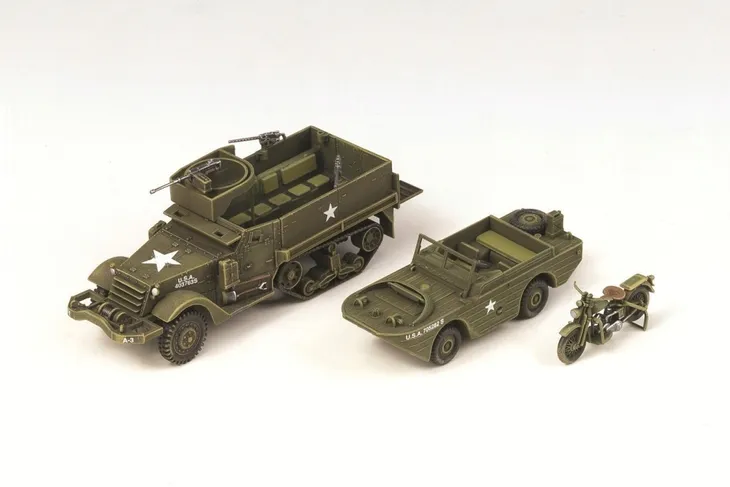academy-13408-m3-halftrack-amfibia-motocykl-1-72-okres-ii-wojna-swiatowa