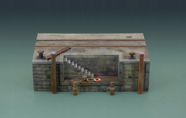 1-35-dock-with-stairs-marka-italeri