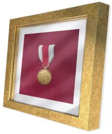 ramka-na-medale-zdjecie-3d-zlota-numizmaty-box