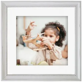 ramka-na-zdjecie-dyplom-koralik-bialy-30x30-z-pp