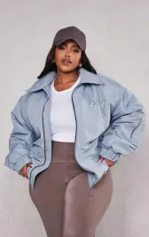 ku5109-prettylittlething-kurtka-puchowa-nadruk-plus-size-16-50