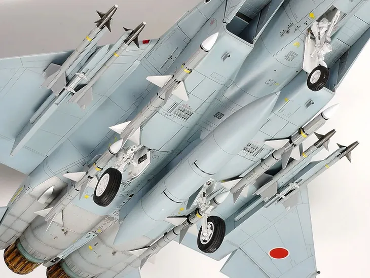 samolot-mcdonnell-douglas-f-15j-eagle-model-60307-tamiya-stan-nowy