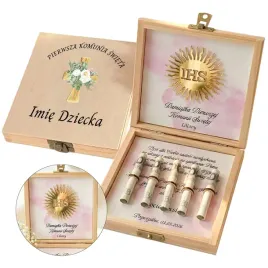 personalizowane-drewniane-pudelko-na-pieniadze-wyjatkowa-pamiatka-i-komun