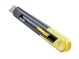noz-z-ostrzem-lamanym-stanley-10-151