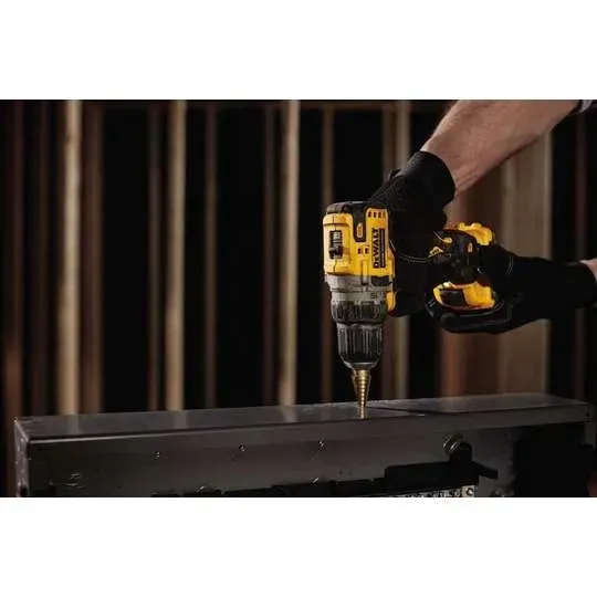 wiertarko-wkretarka-dewalt-dcd701d2-maksymalna-predkosc-obrotowa-ii-bieg-1500-rpm