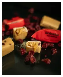 cukierki-krowki-recznie-krecone-zurawinowe100g