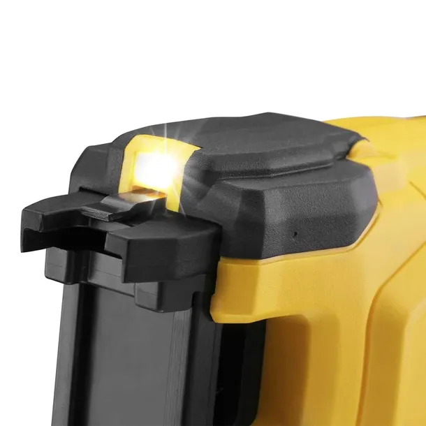 dewalt-zszywacz-18v-dcn681d2-waga-narzedzia-2-6-kg