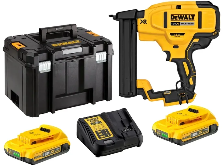 dewalt-zszywacz-18v-dcn681d2-waga-z-opakowaniem-6-kg-stan-nowy