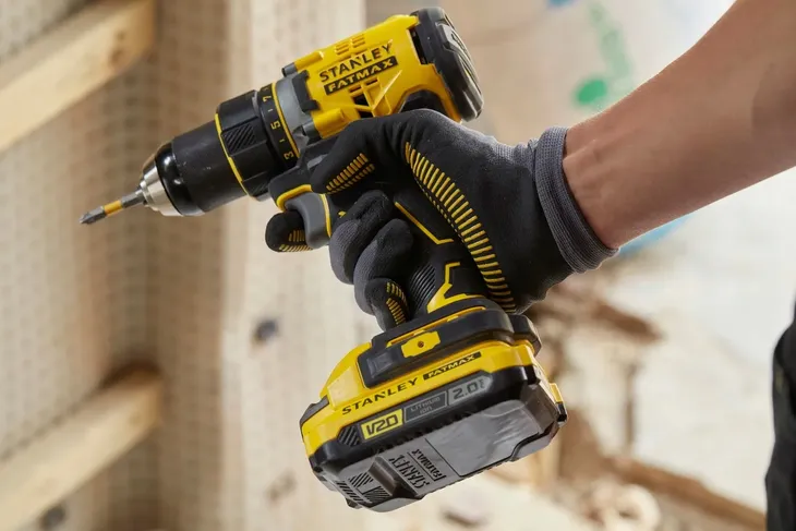 wiertarko-wkretarka-stanley-sfmcd720d2k-napiecie-v-18-v