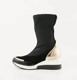 botki-sportowe-aga-07313-czarny-miedz-r39