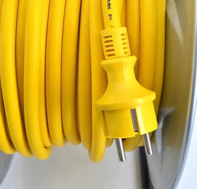 przedluzacz-aw-tools-aw70260-stan-nowy-dlugosc-kabla-40-m