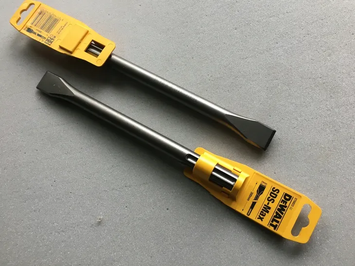 dewalt-dluto-sds-max-25x300mm-zastosowanie-do-betonu-do-plytek