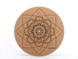 mata-korkowa-do-gramofonu-z-nadrukiem-geo