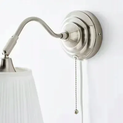 ikea-arstid-lampa-scienna-niklowano-bialy
