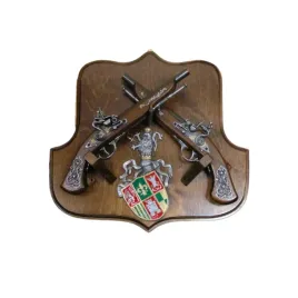 dwa-pistolety-skalkowe-na-tablo-plus-herb-wtr-243